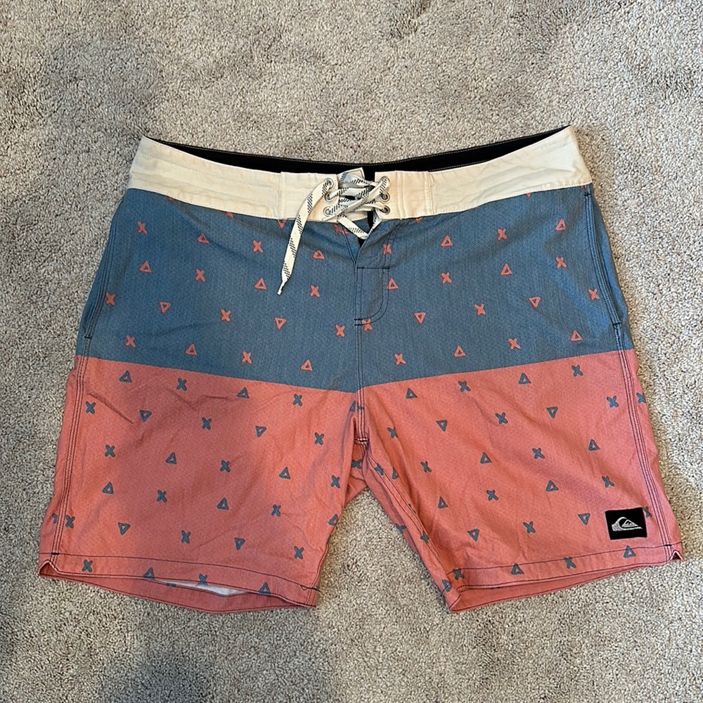 Quiksilver Board Shorts | 36